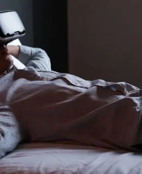 🛏️ Use VR while laying down